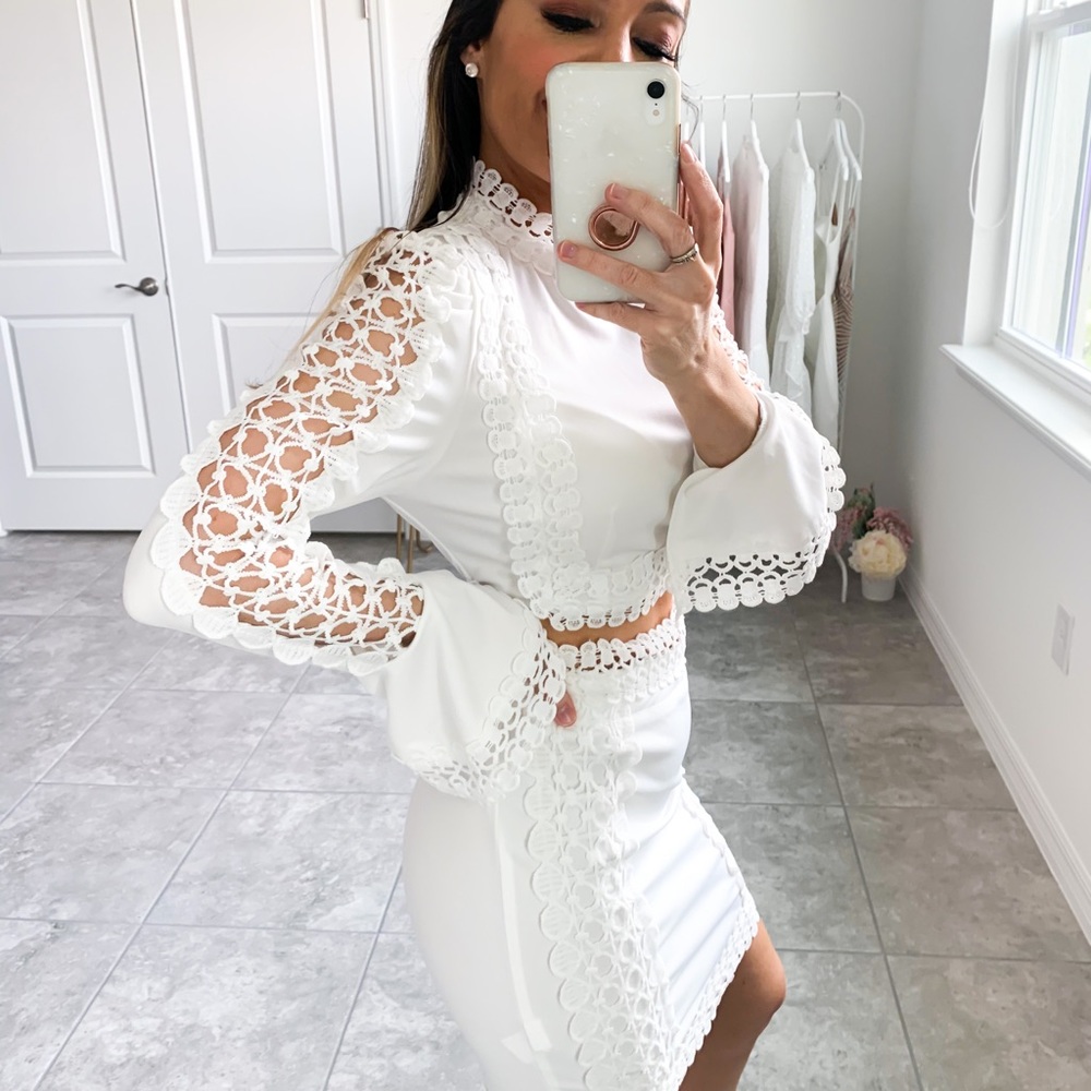 White Guipure Lace Two Piece Top Skirt Coord Set - Picture 10 of 15